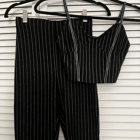 Matching Set Striped Leggings and Top - Picture 1 of 6